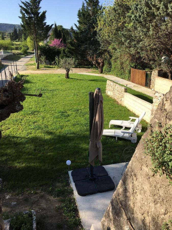 Gites "Oustaou De Bourboul" Grospierres Luaran gambar