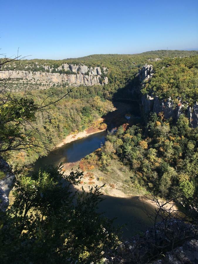 Gites "Oustaou De Bourboul" Grospierres Luaran gambar