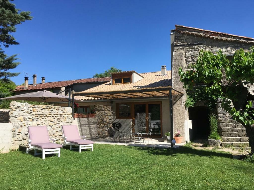 Gites "Oustaou De Bourboul" Grospierres Luaran gambar