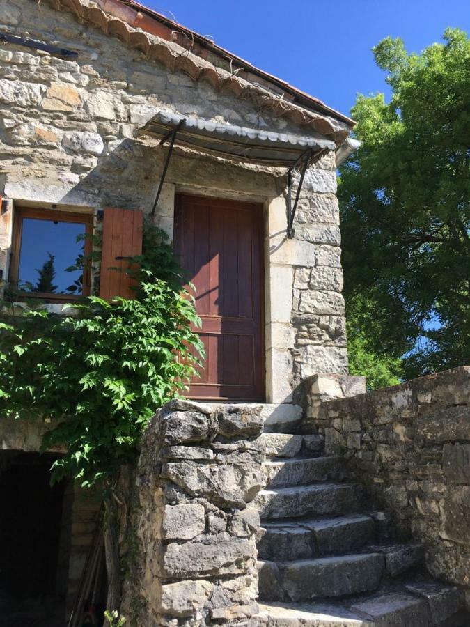 Gites "Oustaou De Bourboul" Grospierres Luaran gambar